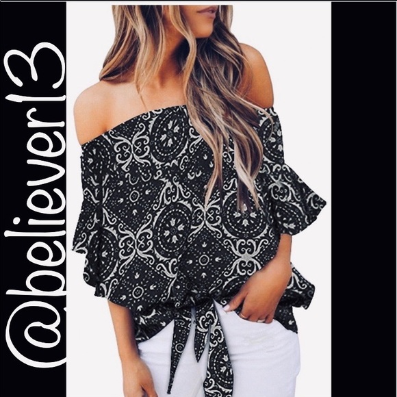 Tops - LAST ONE-🎉HP🎉ELEGANT SEXY OFF THE SHOULDER TOP